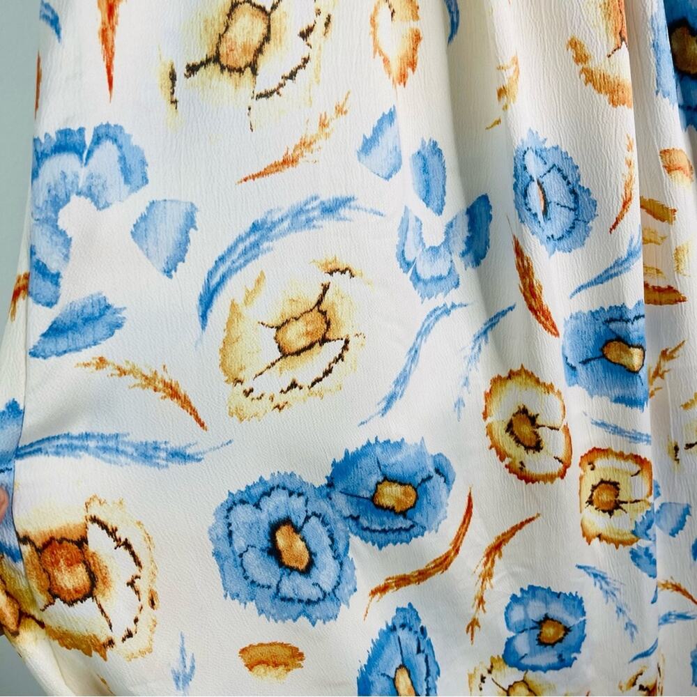 NEW Skylar & Jade white blue yellow floral watercolor pleated maxi dress medium - Picture 4 of 8